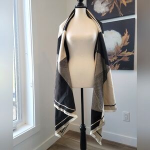 Elegant Black and Cream Geometric Wrap Shawl